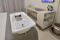 Premium Baby Suite (King size bed / Baby Crib)